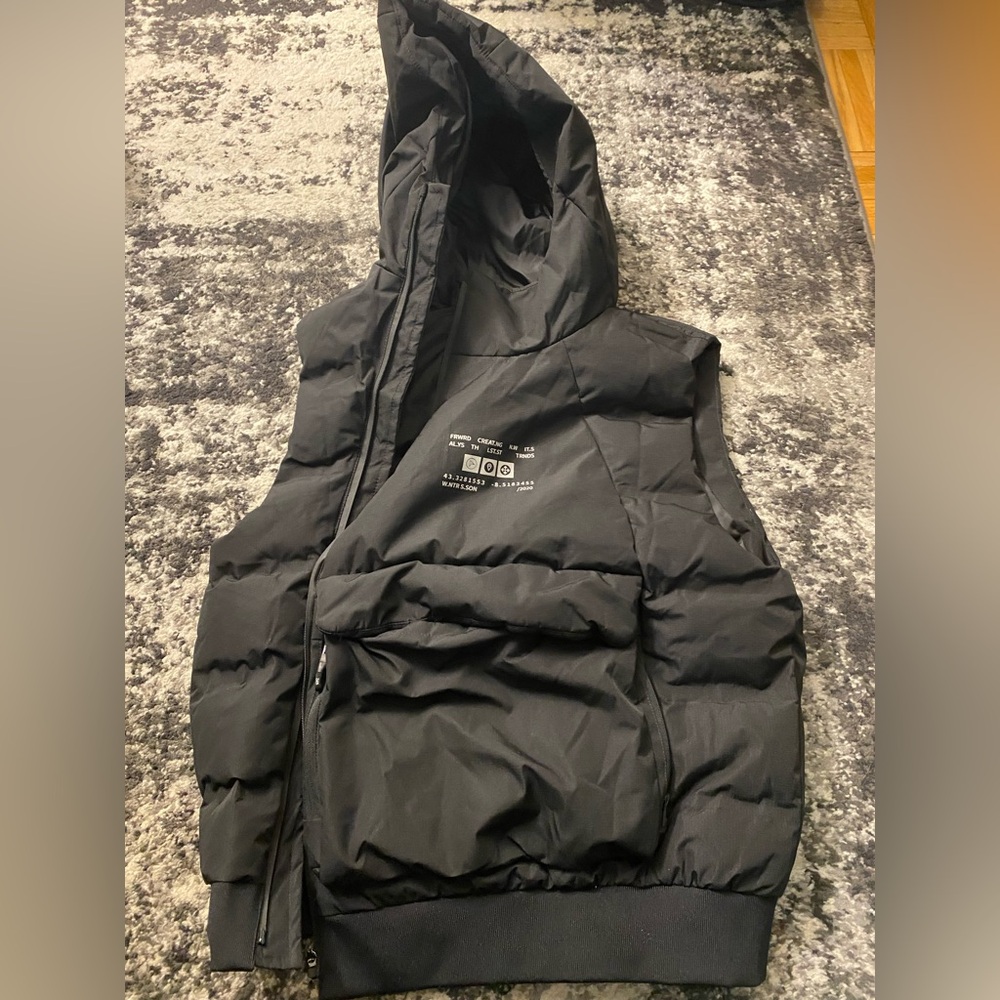 Zara down vest boys size 9-10 140cm like new